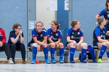 Bild 36 - F Loewinnen Hallen Cup